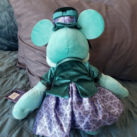 NWT Minnie Mouse Main Attraction Haunted Mansion Plush Series 10/12 Limited - Picture 6 of 7
